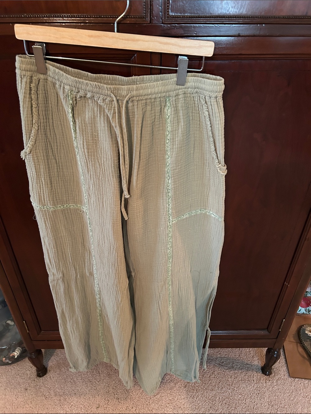 Relaxed Drawstring womens Pants in Sage Green